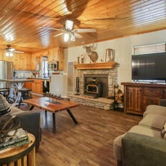 Martin Cabin @Pierpoint By Trail of Giants