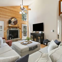 The Grizzly Pines Retreat- Deck, BBQ, Firepit+