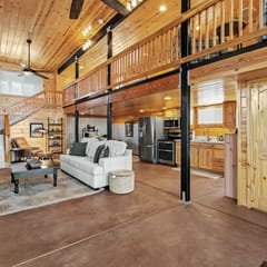 The Pine Loft Family-Friendly Nature Retreat