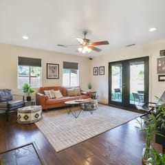 Tulare Vintage Soul House: Pet Friendly, Gym, Bar+