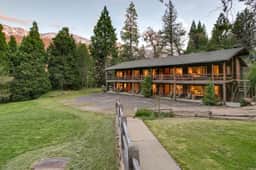 Camp Nelson Lodge | Room 6 | Sierra Nevada Retreat - Image 5