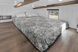 Tiny home in Lindsay with fireplace, 2 Queen lofts - Image 3
