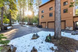 Sierra Nevada Cabin: Arcade, Sauna &Jacuzzi - Image 3