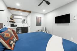 The Rae Sequoia Motel RM5