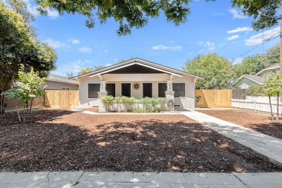 Charming Duplex Retreat Steps from Downtown Visalia - Image 1