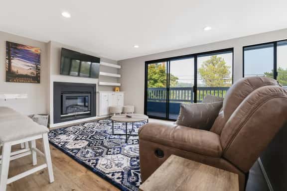 Coastal Pines Chalet by Moonstone Beach - Image 1