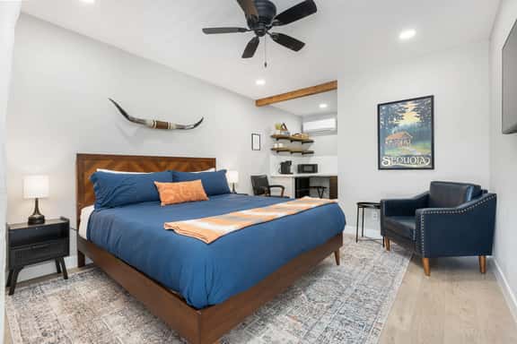Tokopah Sequoia Motel RM 1-Ac, Pool, 10Min to SNP - Image 1