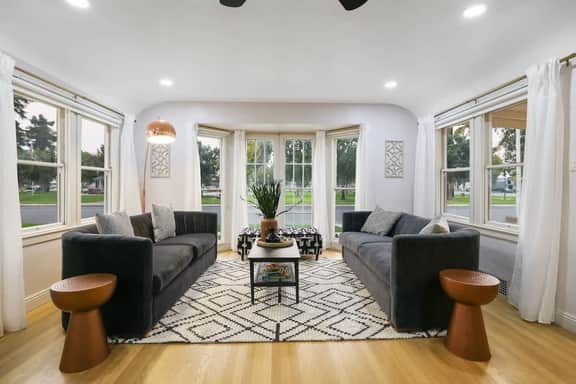 Copper Patch- Luxury Tudor 1930's home!