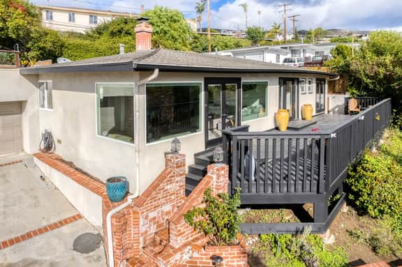 Ocean View Luxury Hillside Home- Ventura Hills 