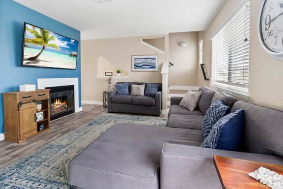 Pismo Beach Condo by Sea, steps to Beach & Pier!