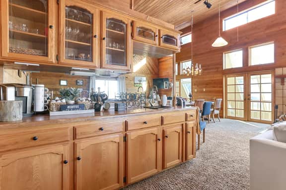 Sierra Nevada Cabin: Arcade & Jacuzzi - Image 2
