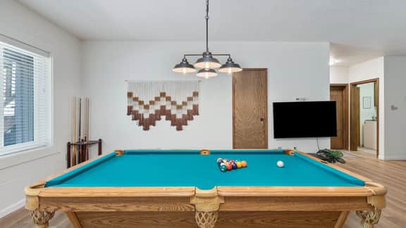 Windwood Pines | Game Rm, BBQ+